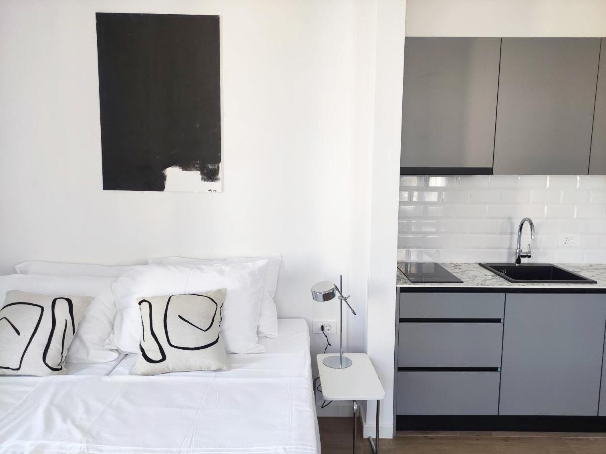 PUY Nik Studio Apartments מראה חיצוני תמונה